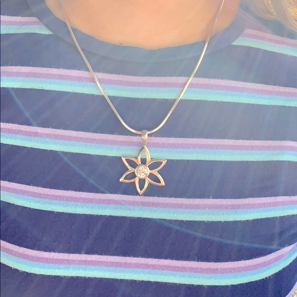 Silpada CZ Flowers Pendant - Picture 3 of 4